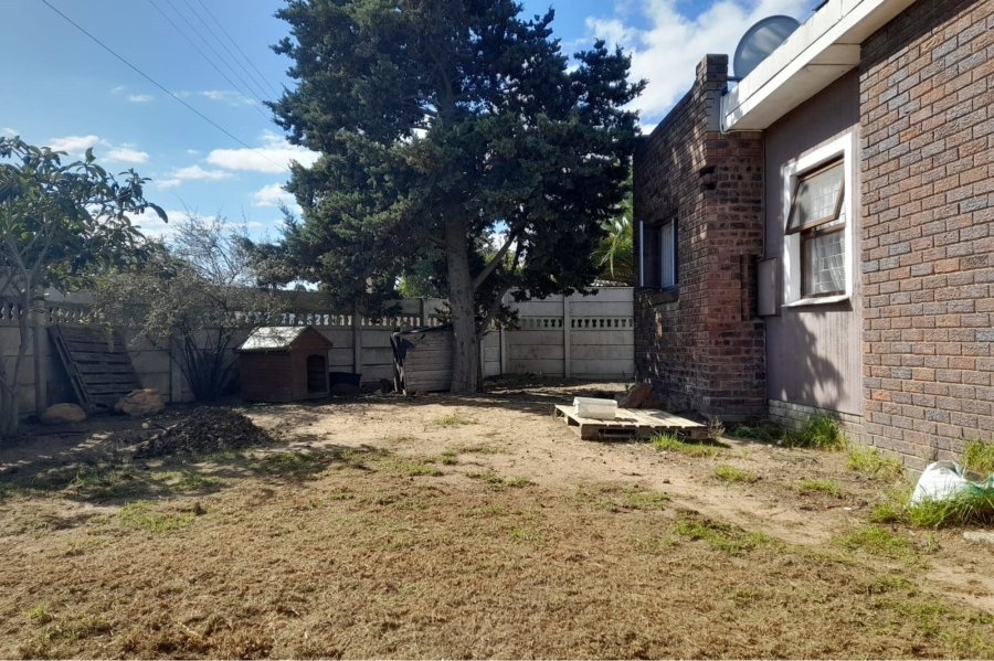 3 Bedroom Property for Sale in Firgrove Western Cape
